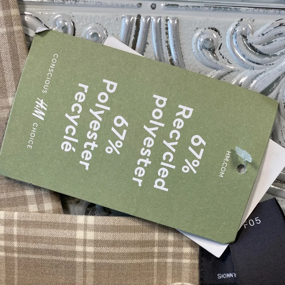 H&M Men's Beige Plaid Skinny Fit Cropped Trousers - NWT - Picture 4 of 10